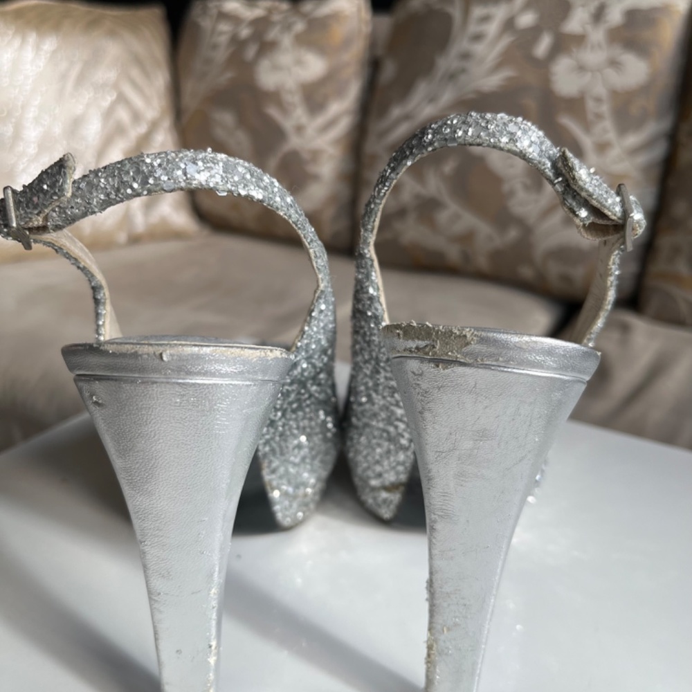 Shoes - Picture 2 of 5